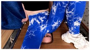 Glutes bridge training over his nasty mug, vf3223x 2160p