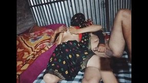 Desi bhabhi ne upar se bhar chudkiya