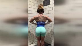 TikTok Yoga Fail: 18yo Pussy Flash to Gaping Anal Squirt!