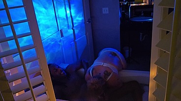 I Fucked The BBW Masseuse And She Swallows