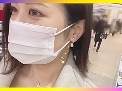 300maan-677　卒業を間近に控えた現役女子大生