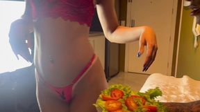 qual dos dois voces prefere salada ou boceta eu preferi comer bocetinha da gostosa ate queria comer o cozinho e no pelo