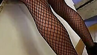 Amateur tranny facialized during threeway fun