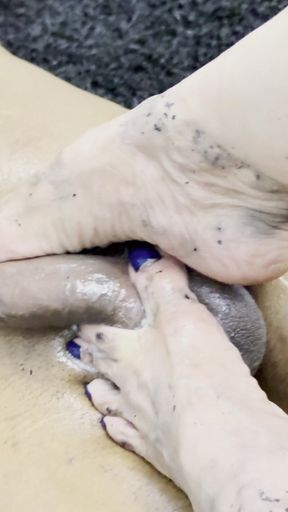 Ruined Orgasm with Very Dirty and Sweaty Feet From Empressbella