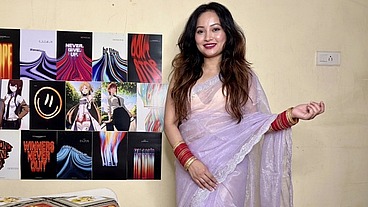 Hot indian bhabhi feeling horny finds brother in law alone in room and sucked his cock. (A.i)