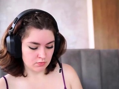 Close up MILF masturbation