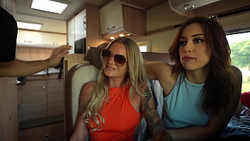 SWAMEBUS-Special TENERIFE avec Marie bombshell