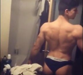 Muscle Hunks: Eddyfitt's Sexy Twink Showoff