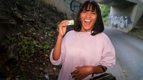 Risky Public Sex Outdoors – Creampie Finish