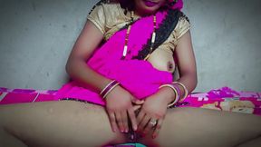 Desi Village Bhabhi Anal Try Masturbation