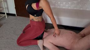 Gym Bitch Pegging!