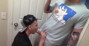Nothing hotter than a horny stud sucking dick