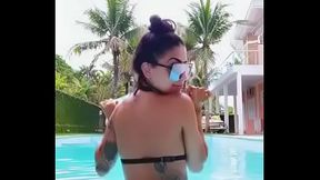 Mc mirella rebolando de fio dental