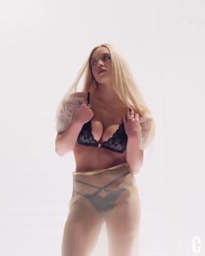 Busty blonde model Sydney Sweeney in lingerie