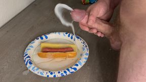 Hung Bodybuilder Shoots Ropes Onto His Hot Dog 5 Times in a Row