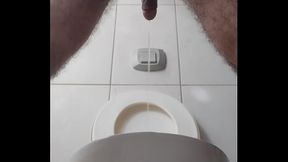 pauzudo mijando de costas