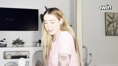 Step Sis Wakes Him Up Sucking His Morning Wood Then Rides His Big Dick Raw
