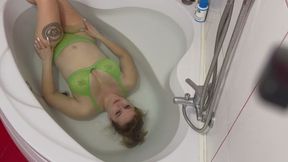 I teach you how to hold your breath underwater