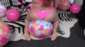 Scarlett Venom: Pink Beach Ball Popping - MP4 sd