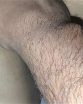 My girlfriend's big ass makes me crazy????