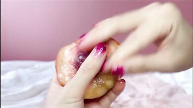Peach cum drips as messy food play gets her off alone