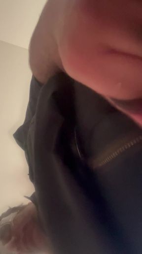 Cool googles? Also here&#039;s my cum for you.