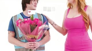 "SyreneDeMer - Anal Threesome Gangbanged By Strangers"