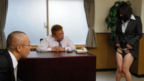 ”Sexy office lady Arisa Suzuki gets nailed”
