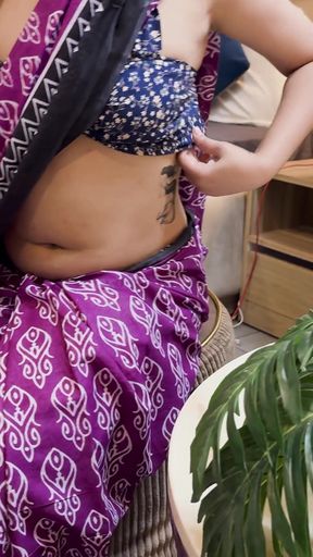After Uncle Went to Office, I Broke the Seal of Aunty's Pussy