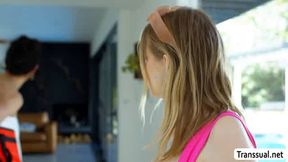 Trans Stepmom fucks the delivery mans enormous cock