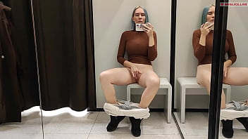 Risky masturbation in a fitting room in a mall. I wanted to take a risk and get a quick orgasm by fucking myself in the fitting