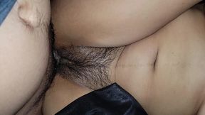 cunada abrio las piernas y le dijo a su cunado que la penetrara muy rico