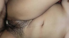 cunada abrio las piernas y le dijo a su cunado que la penetrara muy rico