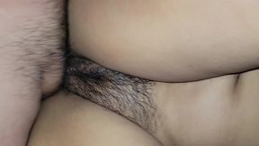 cunada abrio las piernas y le dijo a su cunado que la penetrara muy rico