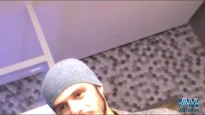 trans rhuanna rodrigues belissima com peitos lindos se exibindo na piscina,punhetando e gozando forte dando a bunda deliciosa para o sexyboy