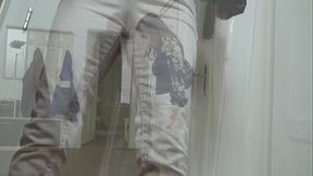 Open the door, I NEED TO PEE