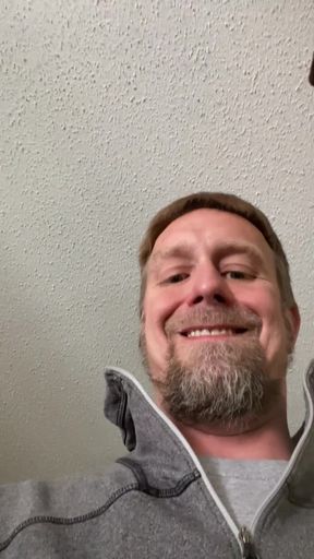 Busting My Nut for My Married Homegirl Bored at Work