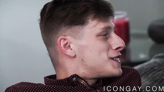 Muscular Cade Maddox fucking twink with big cock