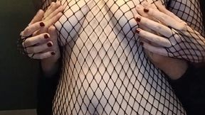 Queening in Fishnets