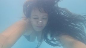 Underwater Breath Holds | Long Wet Hair Flowing