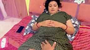 Stepson Seduced the Stepmom and Stepson Took Advantage of the Opportunity and Fuck the Stepmom, Full Hindi Video