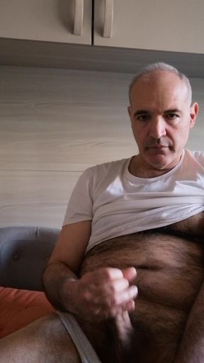 A Quick Wank to Calm My Lust as Soon as I Get Out of My Comfy Bed