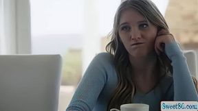 Sitting on my MILF friends face while fingering her