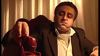 Jasmine Rouge: a blow job under the desk for the mafia boss