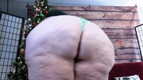 Bailey Blows: BBW Christmas - MP4 hd