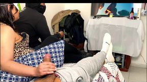 esposa caliente sorprediendo a su marido con su mejor amigo