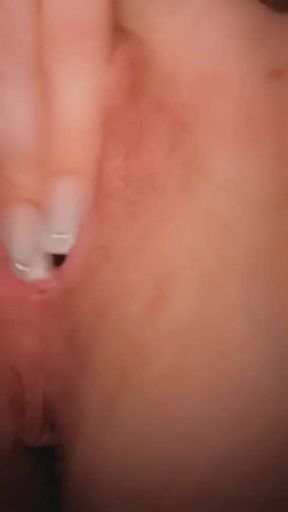 4 Fingers in Pussy