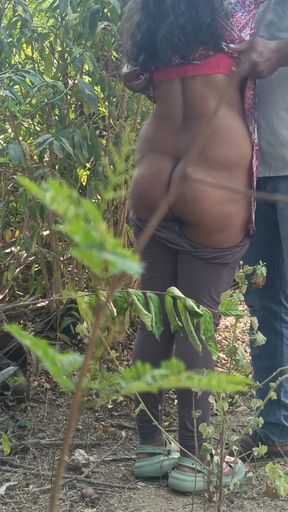 Cute girl with forrest happened unexpected hot romance   Clip 1