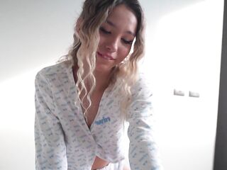 Russian lustful cutie widens her legs