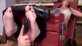 Angry Milf - Taworship